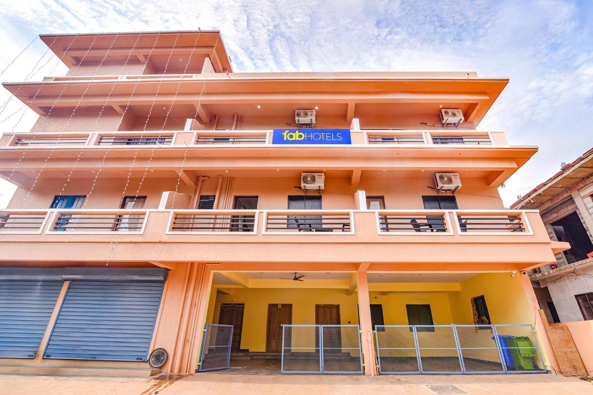 Fabhotel Baga Tulip - 500M From Baga Beach Экстерьер фото