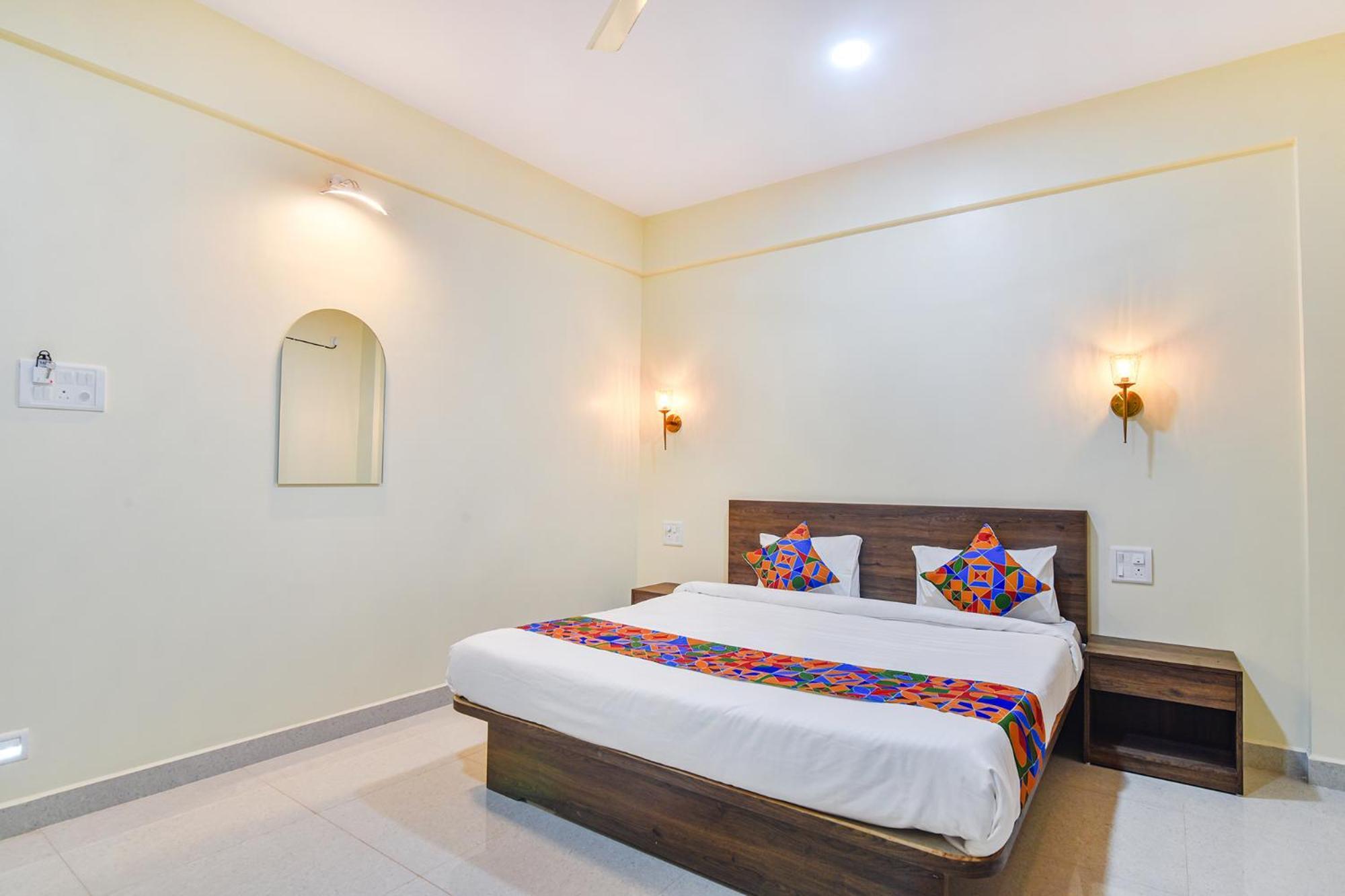 Fabhotel Baga Tulip - 500M From Baga Beach Экстерьер фото