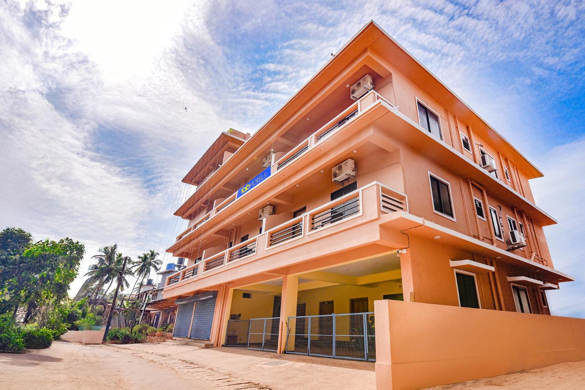 Fabhotel Baga Tulip - 500M From Baga Beach Экстерьер фото